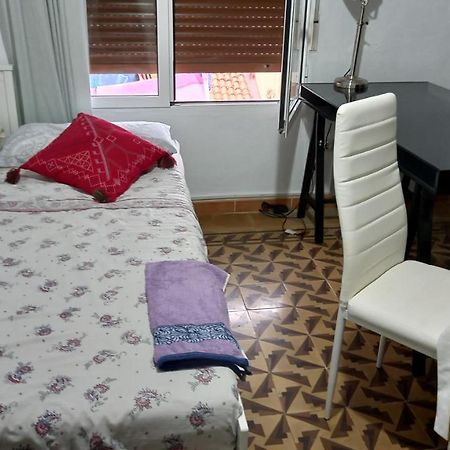 Las Golondrinas Habitacion En Piso Centrico Para Una O Dos Personas Zaragoza Exteriér fotografie