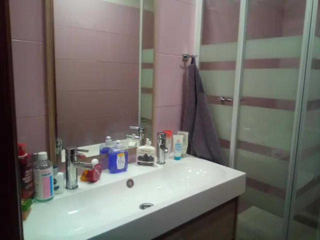 Las Golondrinas Habitacion En Piso Centrico Para Una O Dos Personas Zaragoza Exteriér fotografie