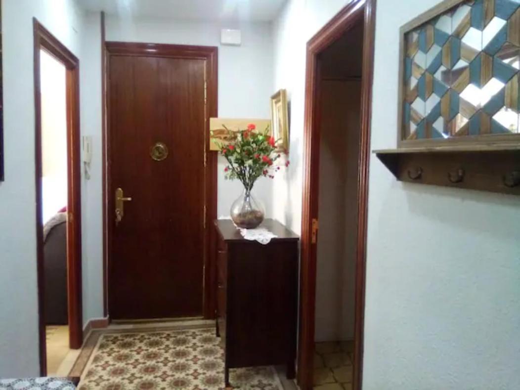 Las Golondrinas Habitacion En Piso Centrico Para Una O Dos Personas Zaragoza Exteriér fotografie